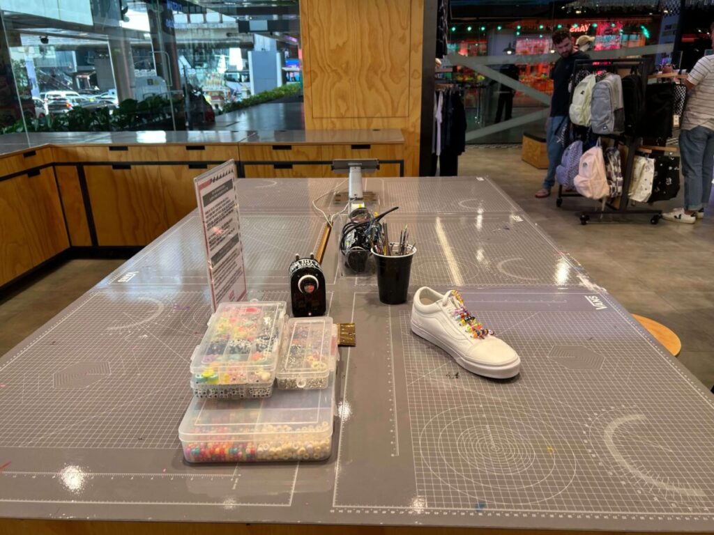 バンコクのVANS DIY