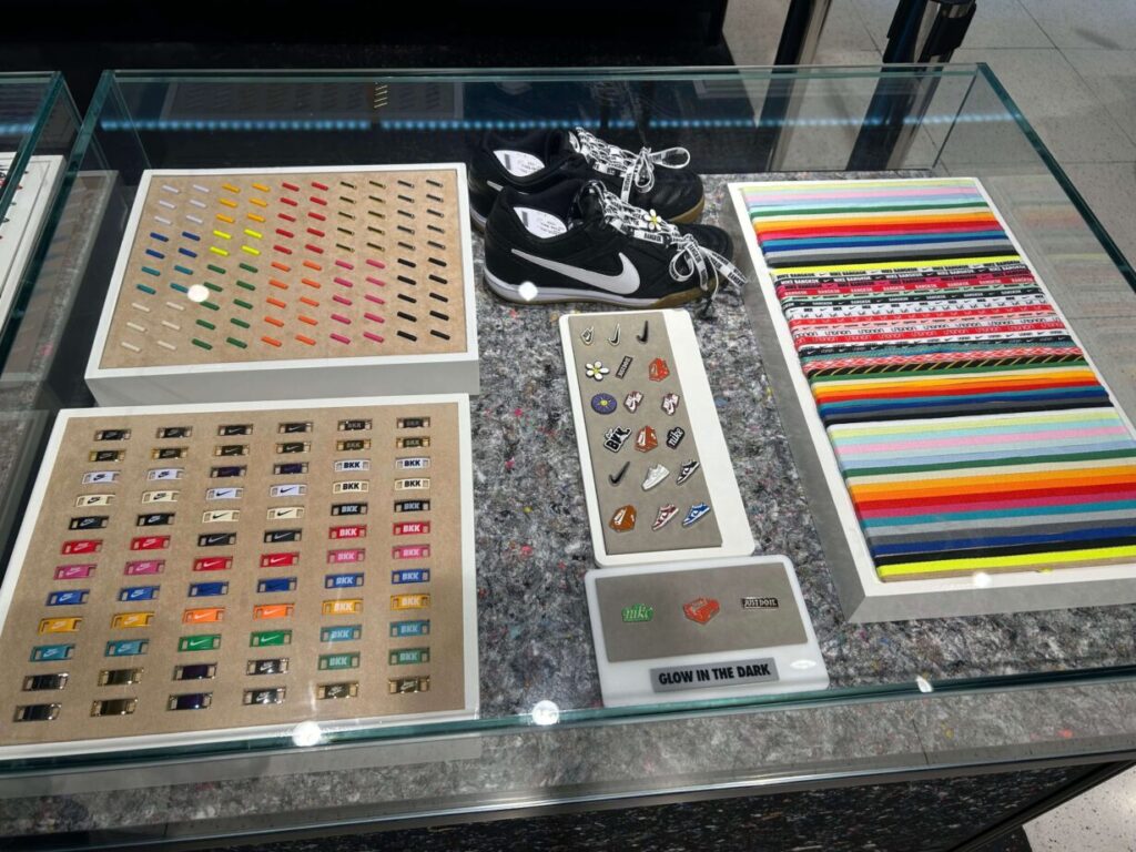 バンコクのNIKE BY YOU