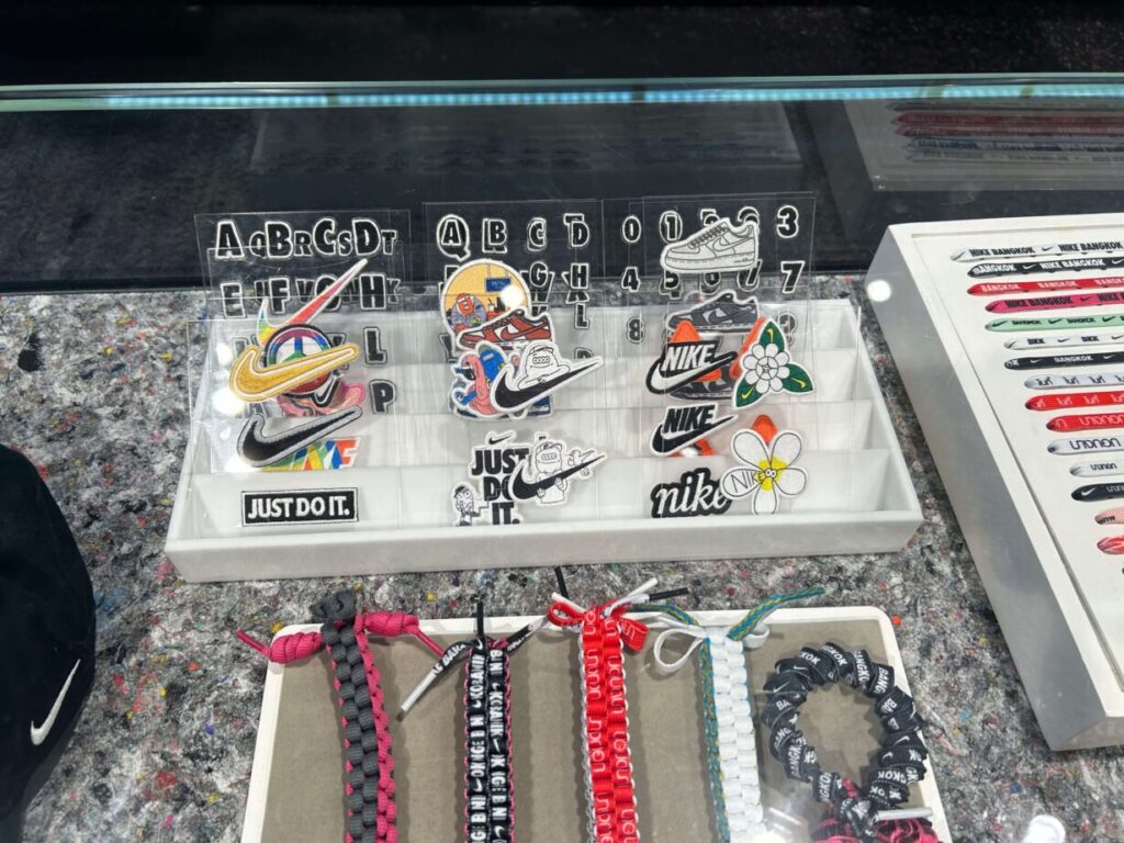 バンコクのNIKE BY YOU
