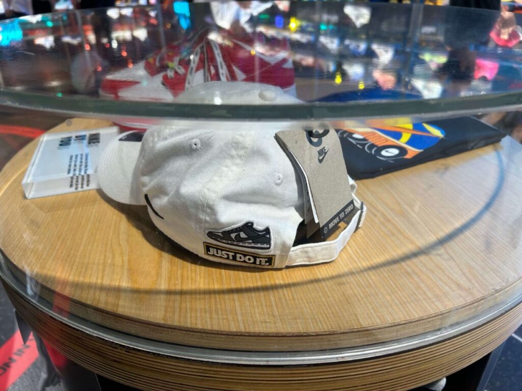 バンコクのNIKE BY YOU
