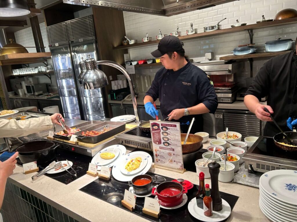 モンティエンホテルの朝食会場