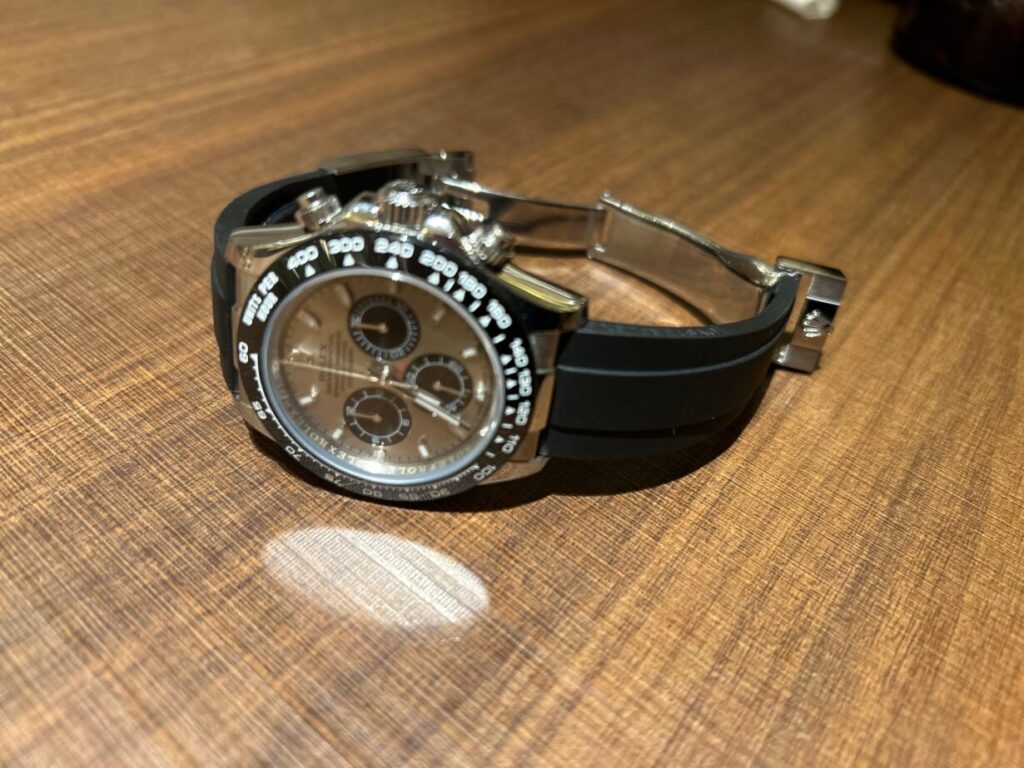 後輩のスチール&ブラック