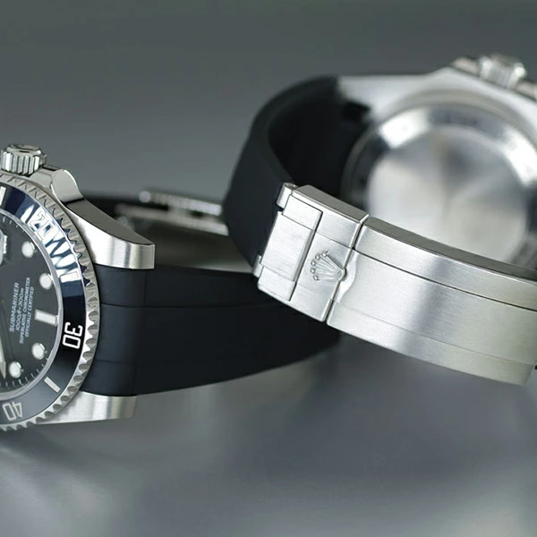 純正バックルを使用したラバーB