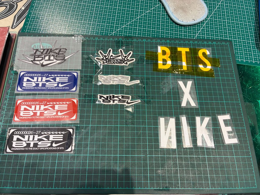 NIKE BY YOUとBTSのコラボ